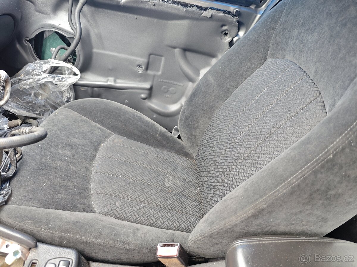 Sedačky Jaguar X-Type sedan - 3