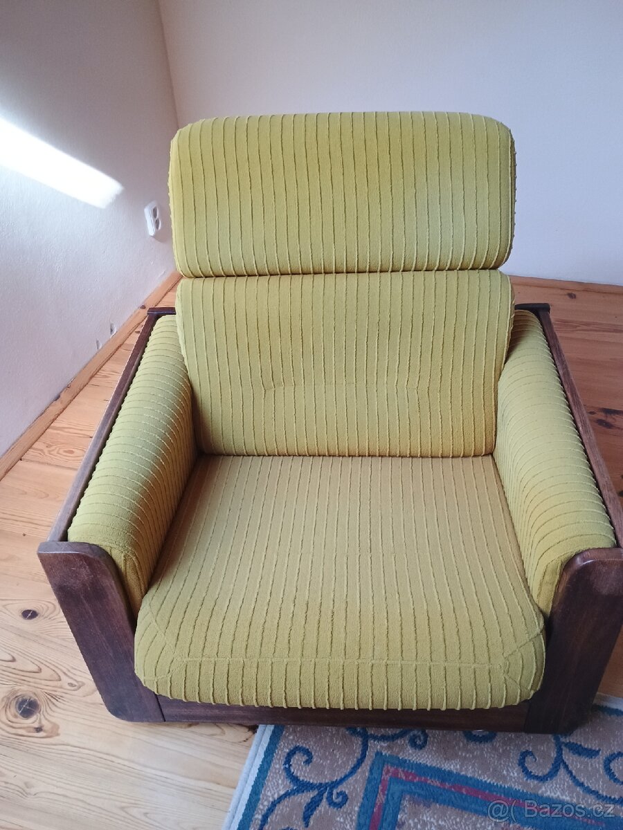 Retro sedačka + 2 křesla + 2 bobky - 3