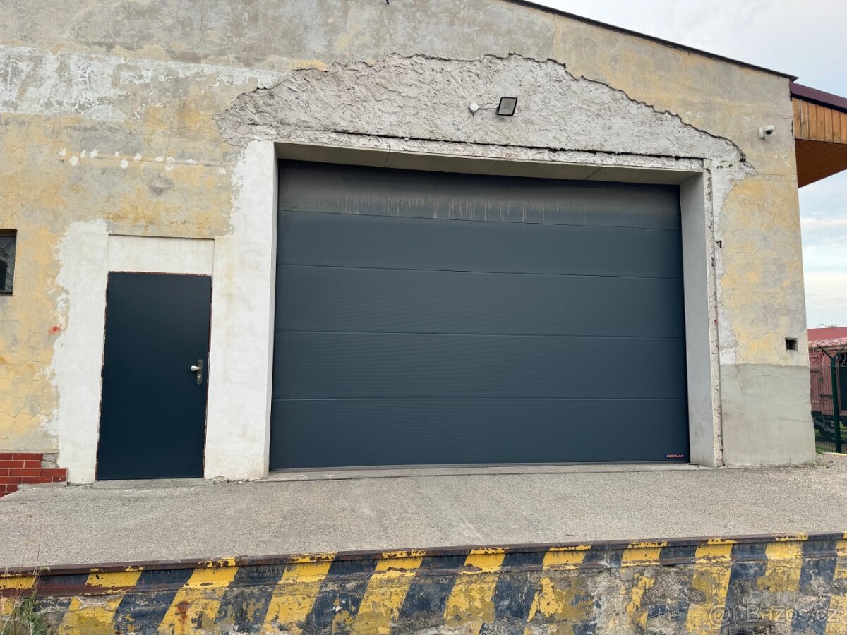 SKLADOVACÍ PROSTORY 1000m2 - 3