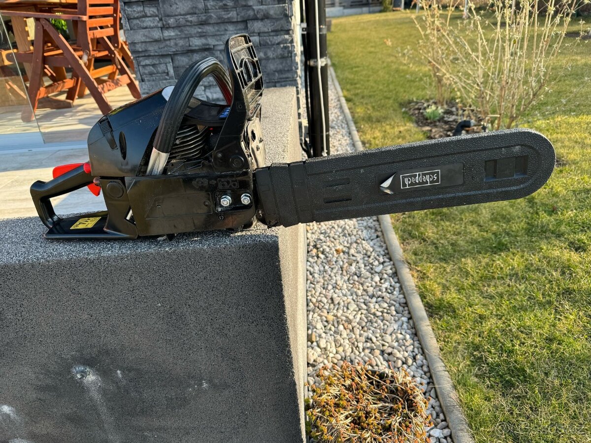 Prodám řetězovou benzínovou pilu Scheppach - 3