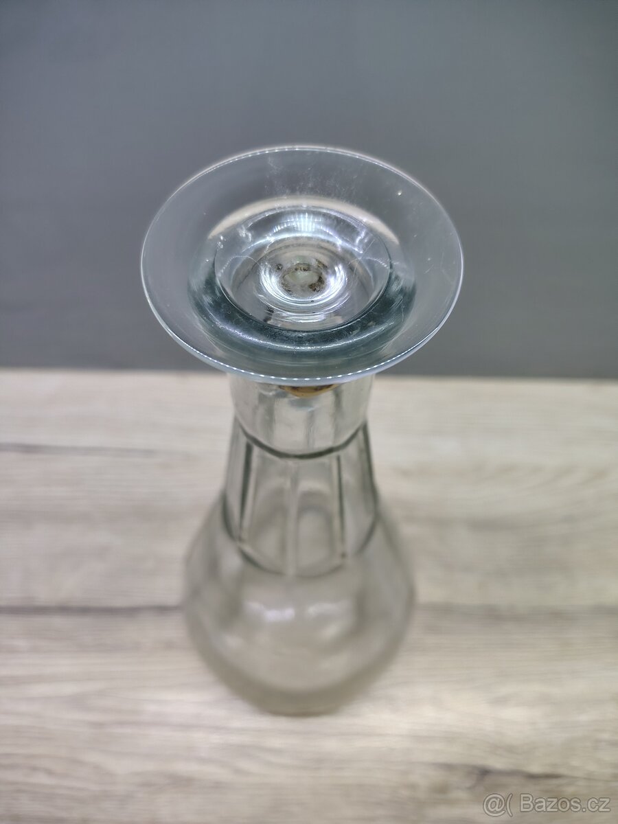 Skleněná karafa z pol. 20. století - 3