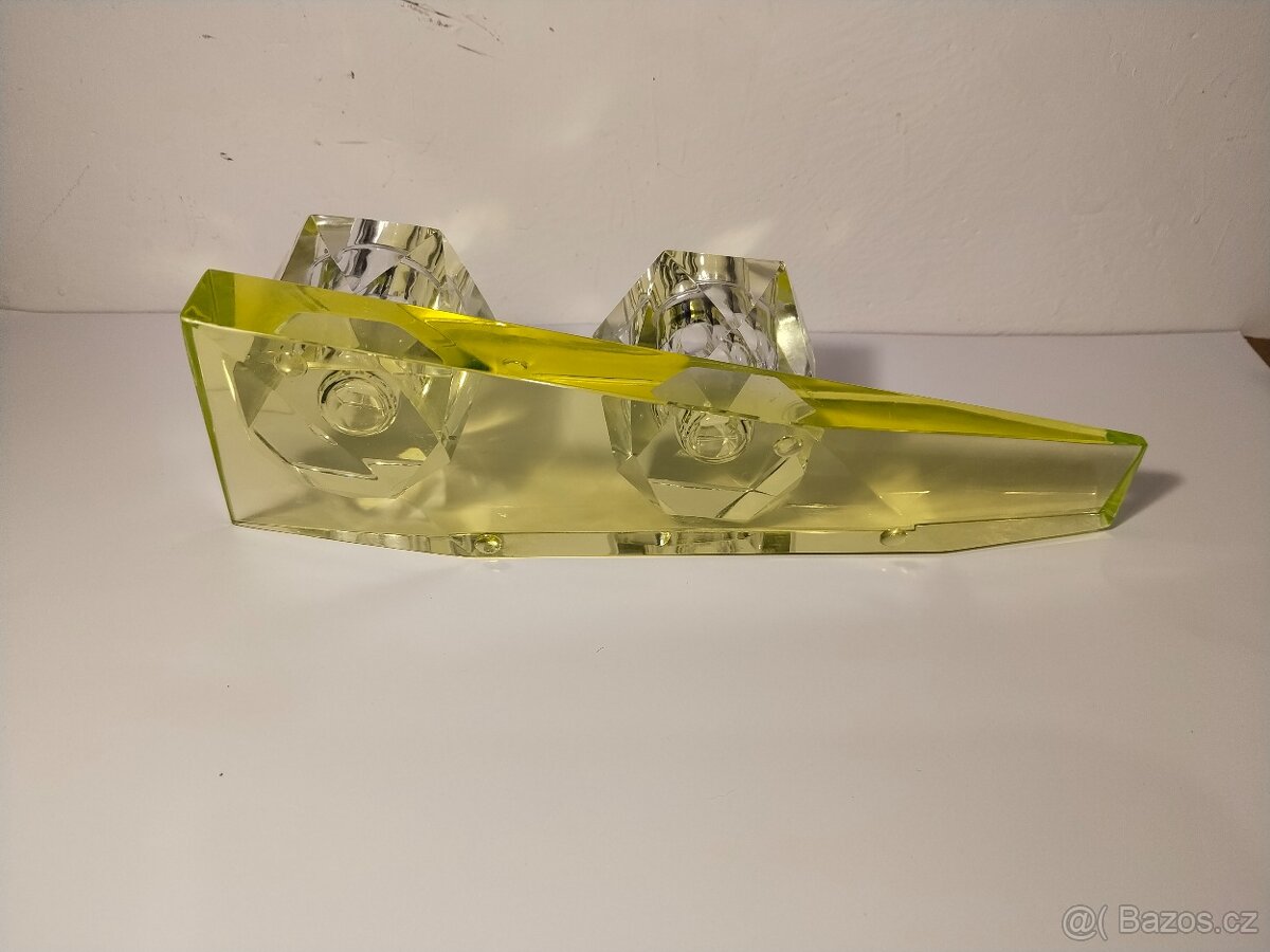 Vesmír křišťálového světla - 3