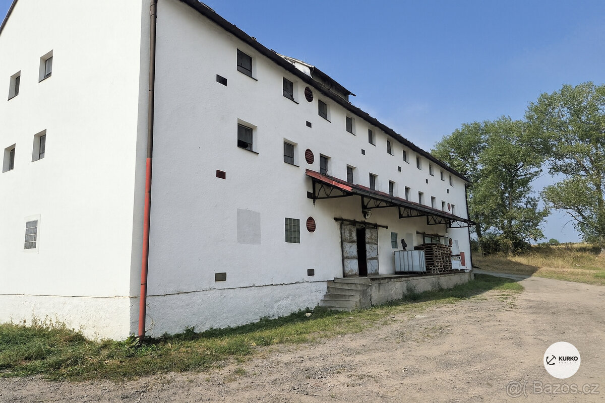 Pronájem zemědělského objektu 752 m² v obci Melč okres Opava - 3