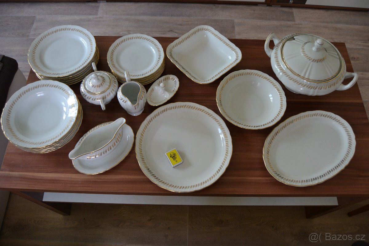 LUXUSNÍ STAROŽITNÝ SERVIS - 3