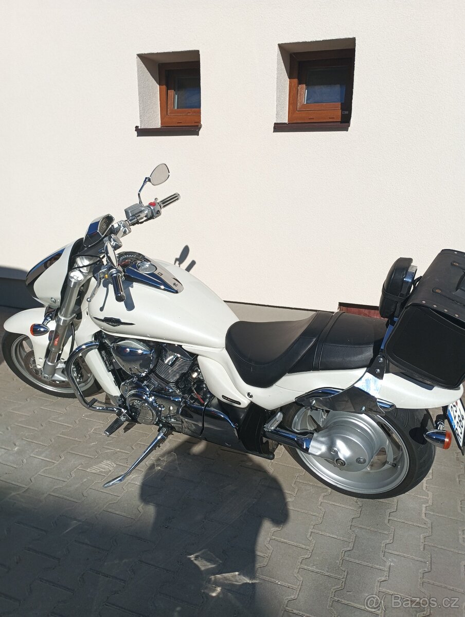 Suzuki intruder - 3
