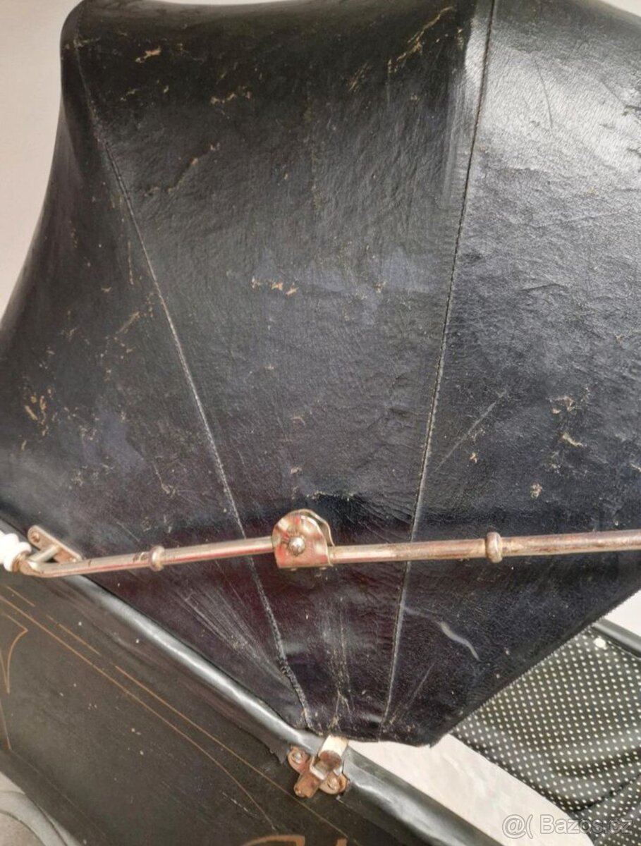 Starožitný kočárek - 3