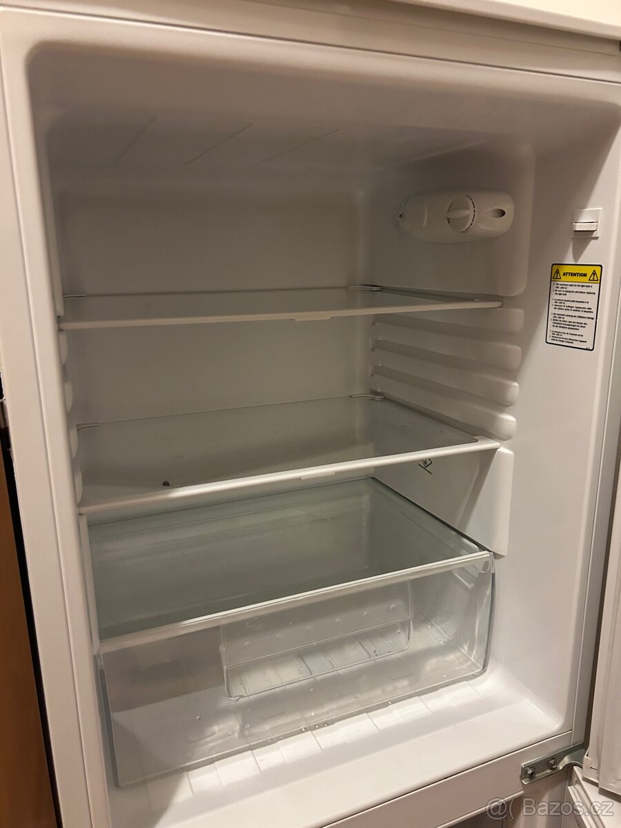 Lednička Candy a mrazákem - 3