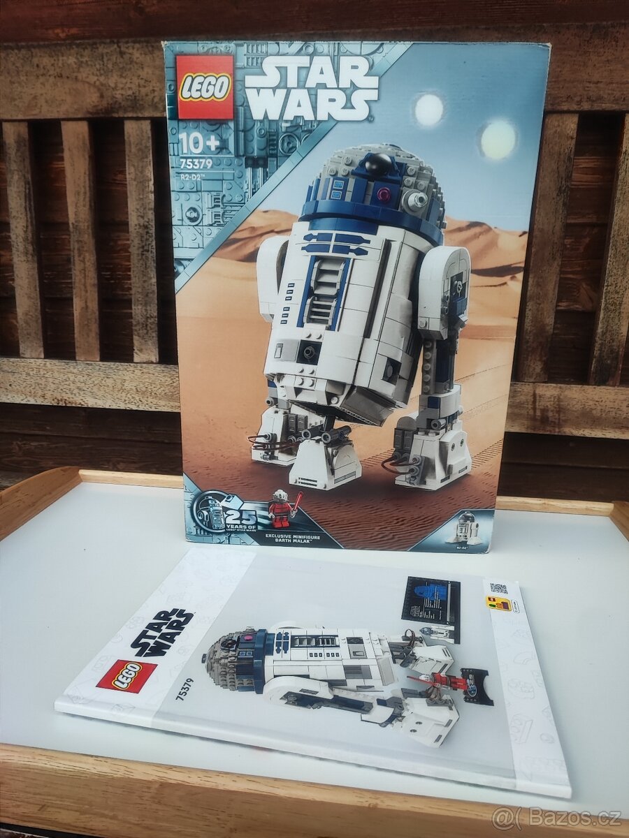 LEGO #75379 (SW) R2-D2 - 3