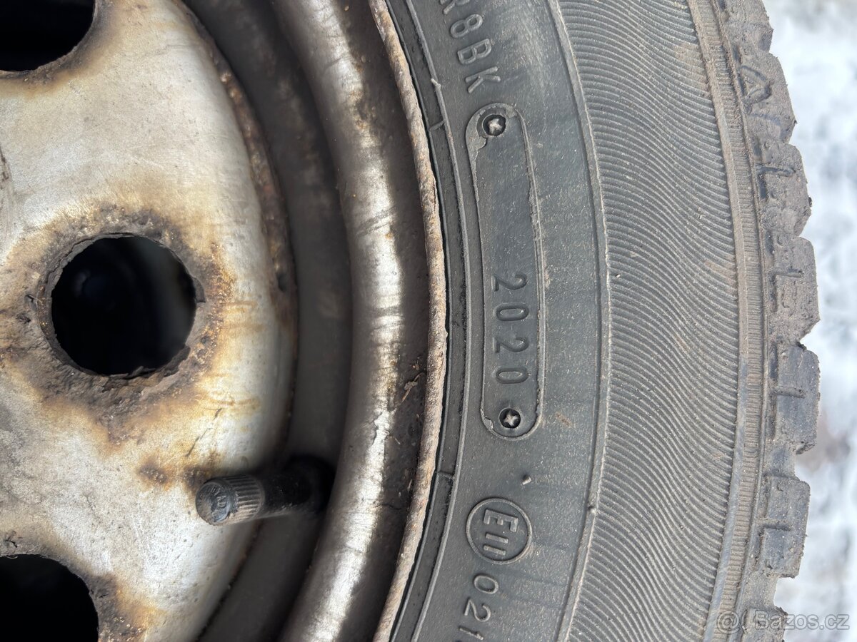 Sumitomo 155/70 R13 Zimní pneumatiky - 3