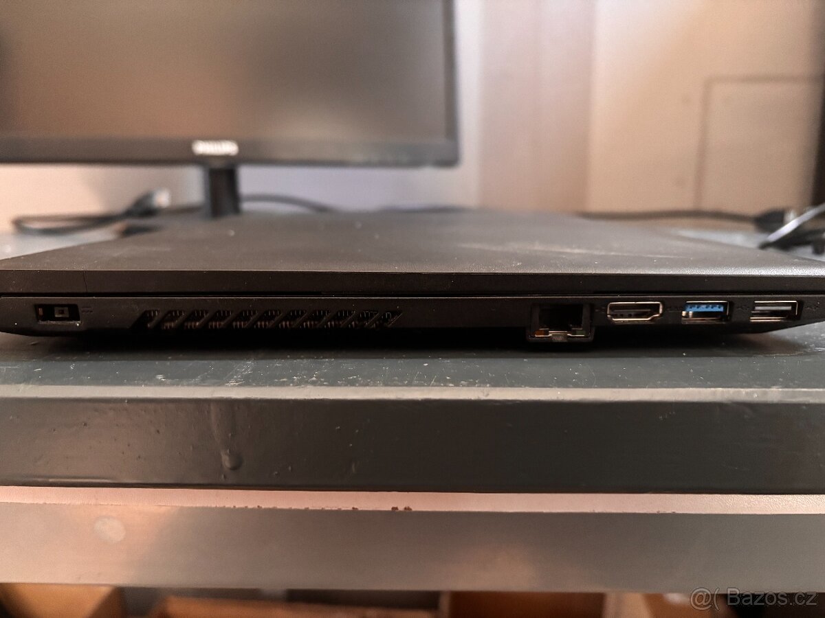 Lenovo V110 - 3