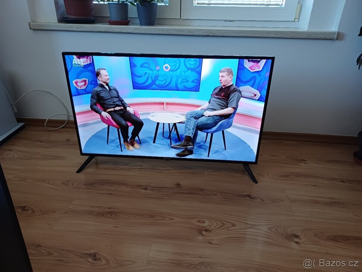 101cm, Android Smart TV Strong SRT40FC4433 - 3