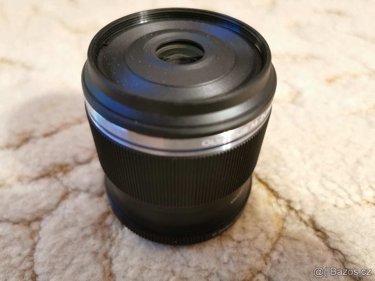 Olympus M.ZUIKO 30 mm f/3.5 Macro - 3
