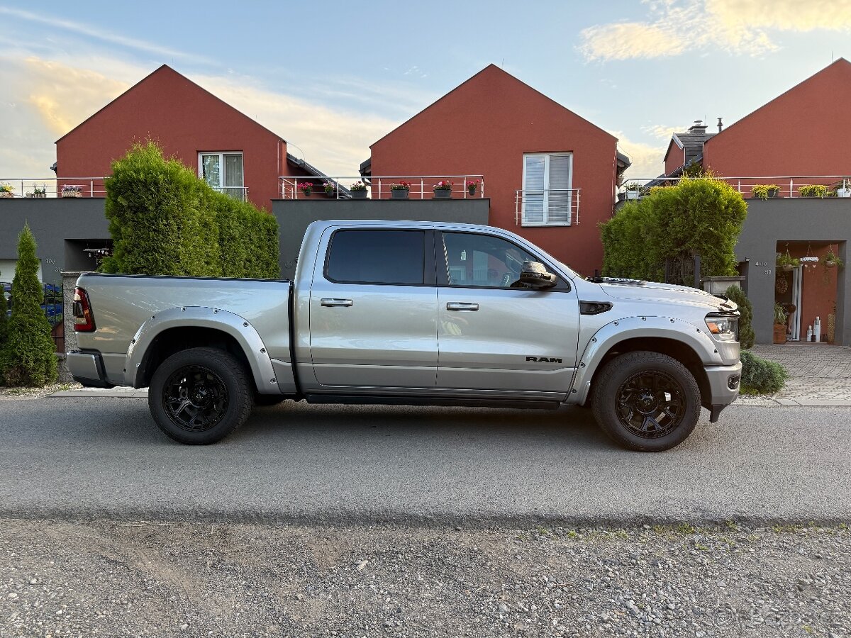 DODGE RAM 1500 HEMI STAGE2