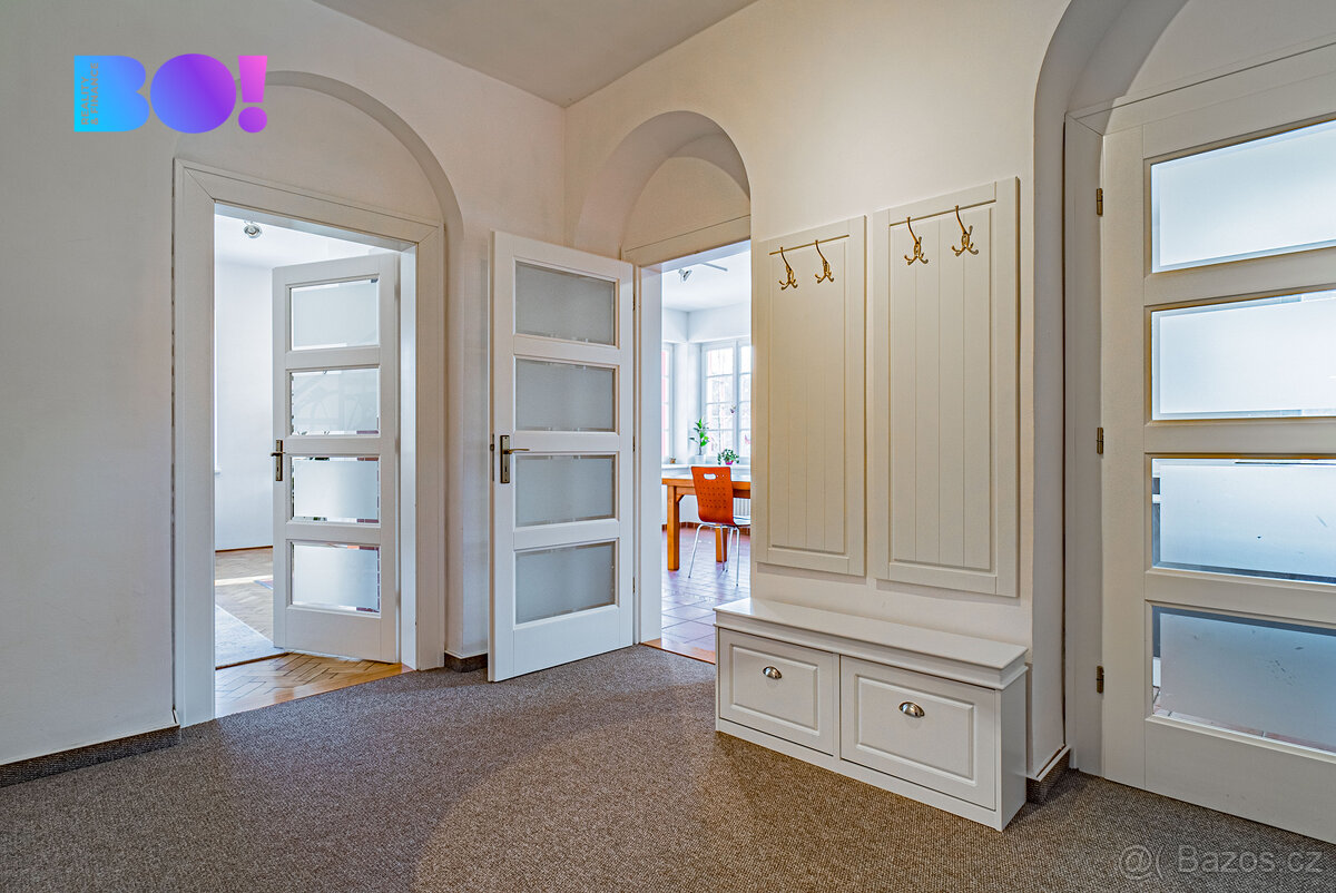 Prodej vily 7+kk se stavebním pozemkem, Frýdlant nad Ostravi - 3