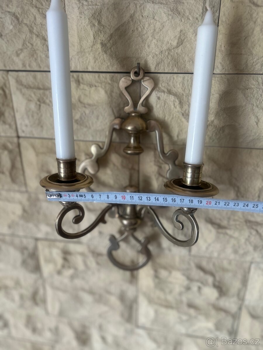 Mosazný nástěnný svícen dvouramenný zdobený - 3