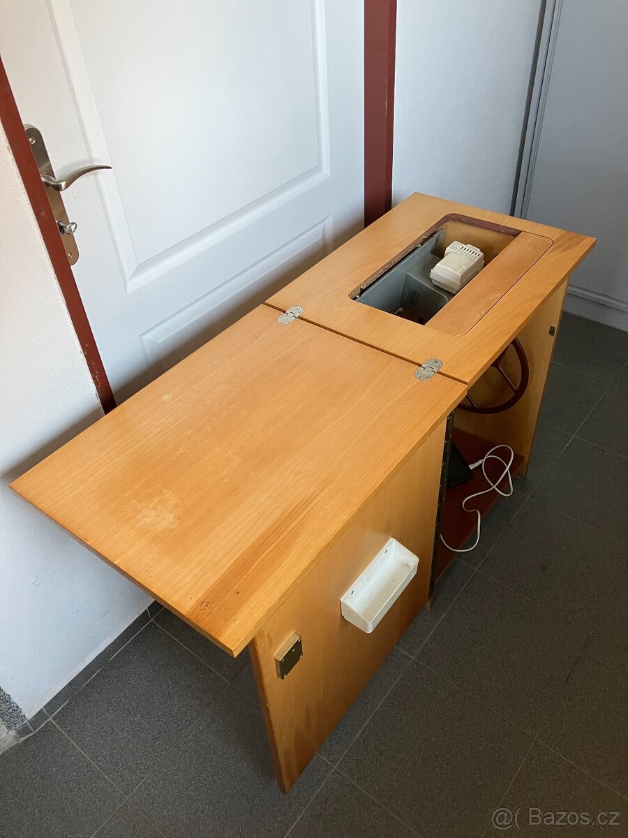 Šicí stroj VERITAS - 3