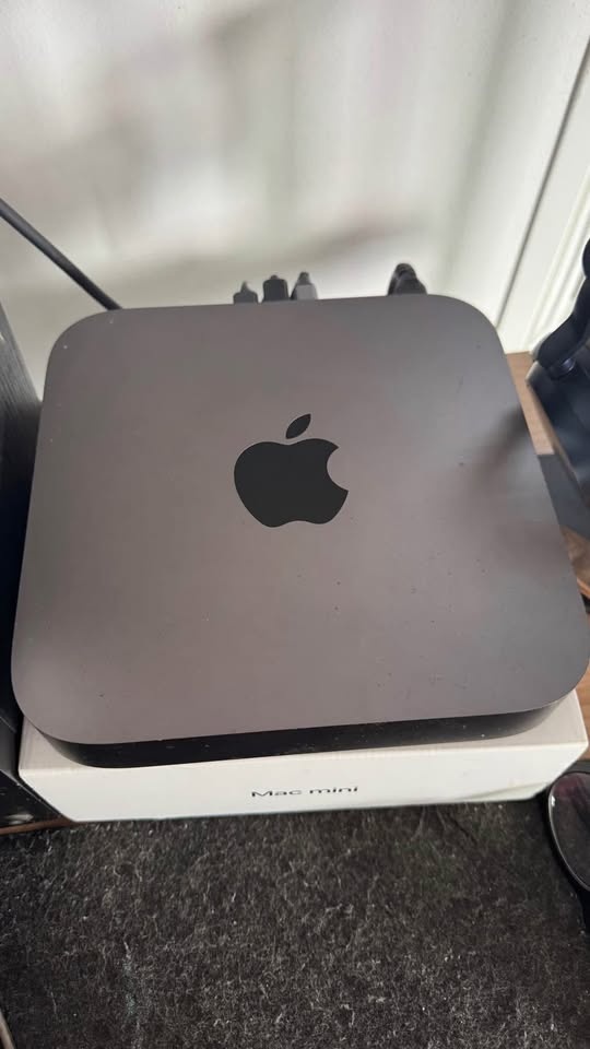 Apple Mac Mini Intel 3.0 GHz i5 – 64 GB RAM, 500 GB SSD - 3