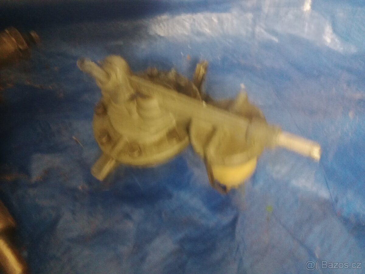 Díly Škoda, rozdělovač, AC pumpa - 3