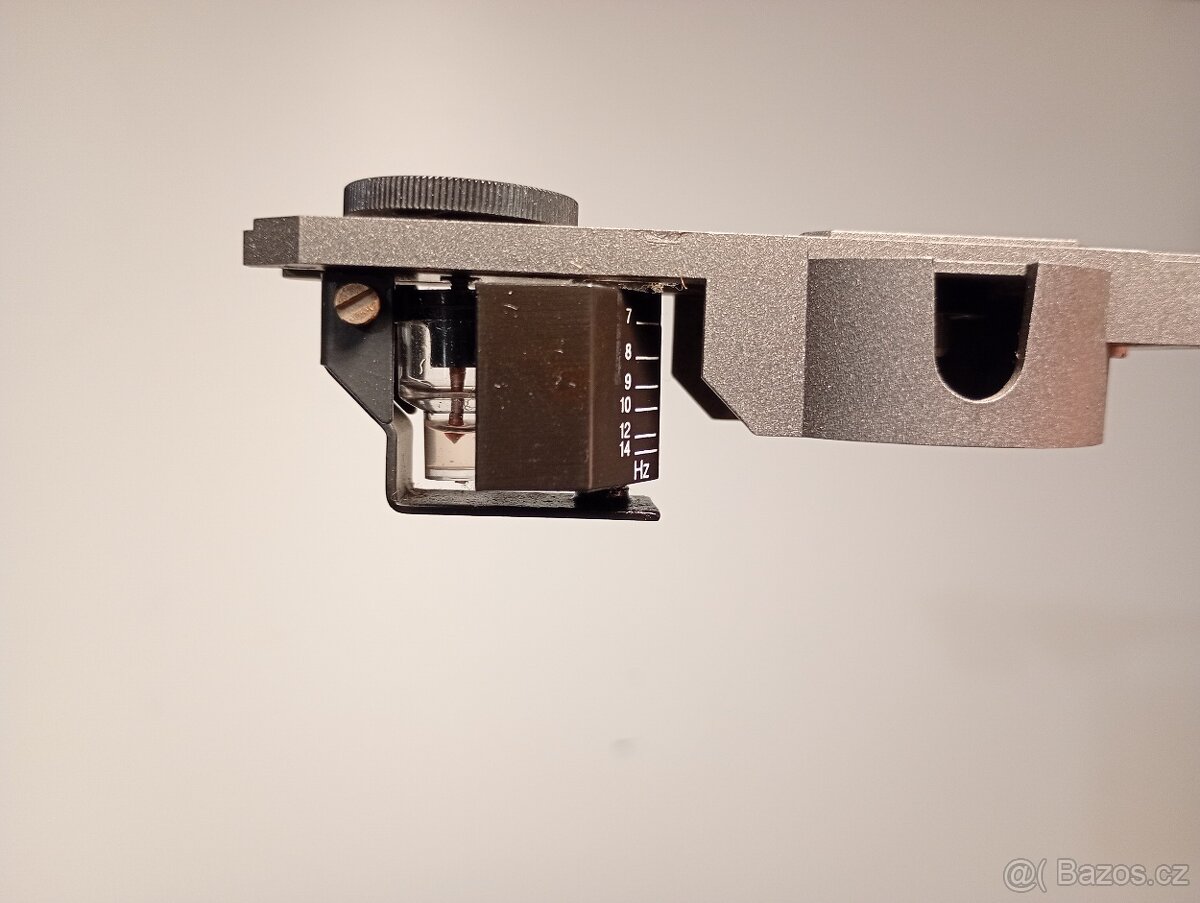 Gramofon Tesla NC 470 - 3