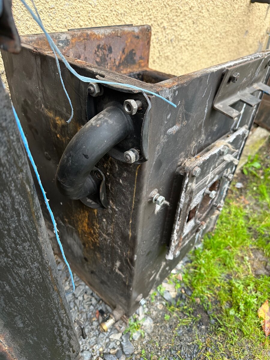 Podstavec pro kotel Viadrus hercules duo 5čl - 3