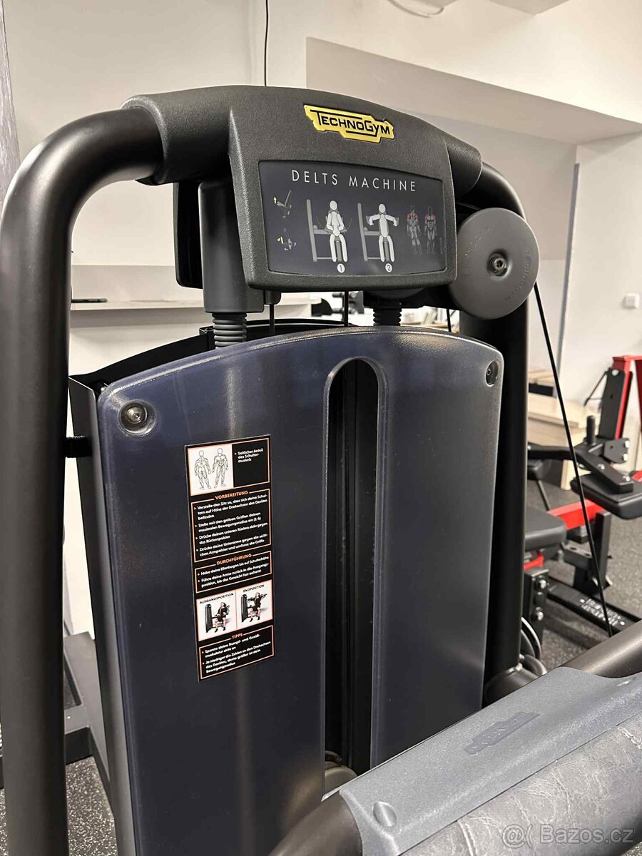 Prodej strojů Technogym Delts machine a Lower back - 3