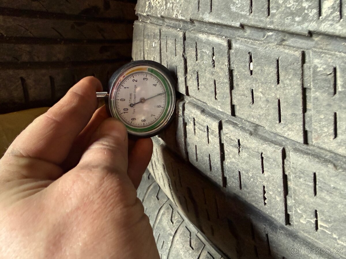 Uniroyal AllseasonMax 225/55/17C - celoroční - 3