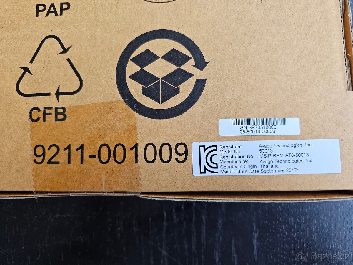 Broadcom LSI HBA SAS 9400-16e - 3