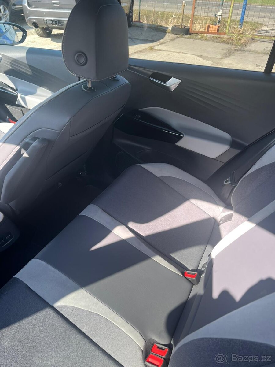 VW ID.3 2022 pěkné auto, skvělá výbava, supr cena - 3