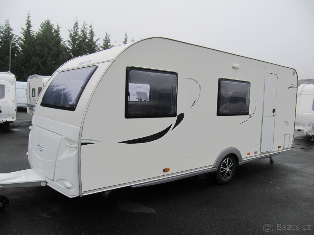 Prodám karavan Adria 542 TD,r.v.2011 + mover + předstan .