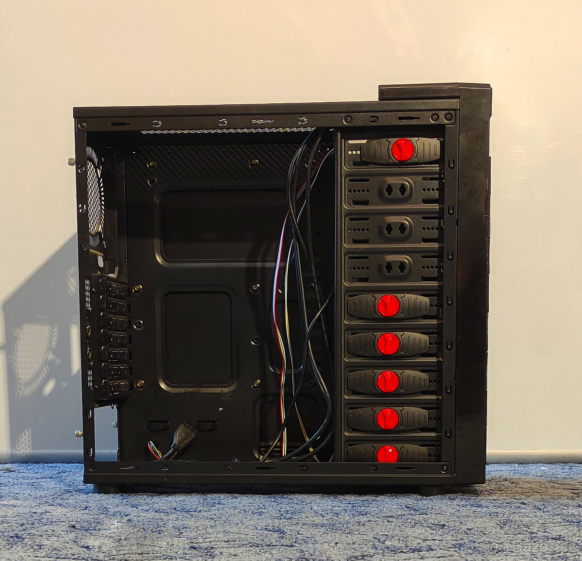 Počítačová skříň, Frontier Vision (VS04A) - 3