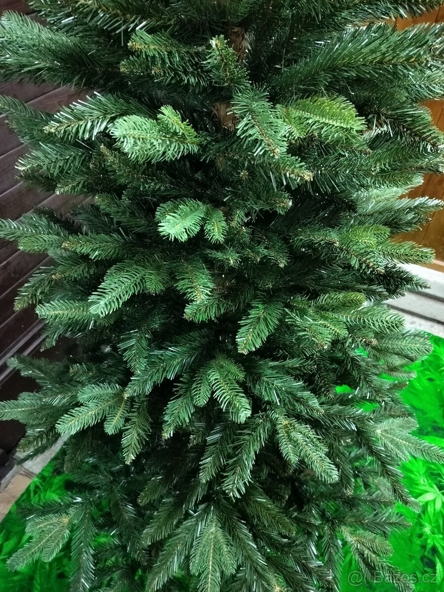 Nádherný vánoční strom 2,5D PURE LIVING, 180 cm - 3