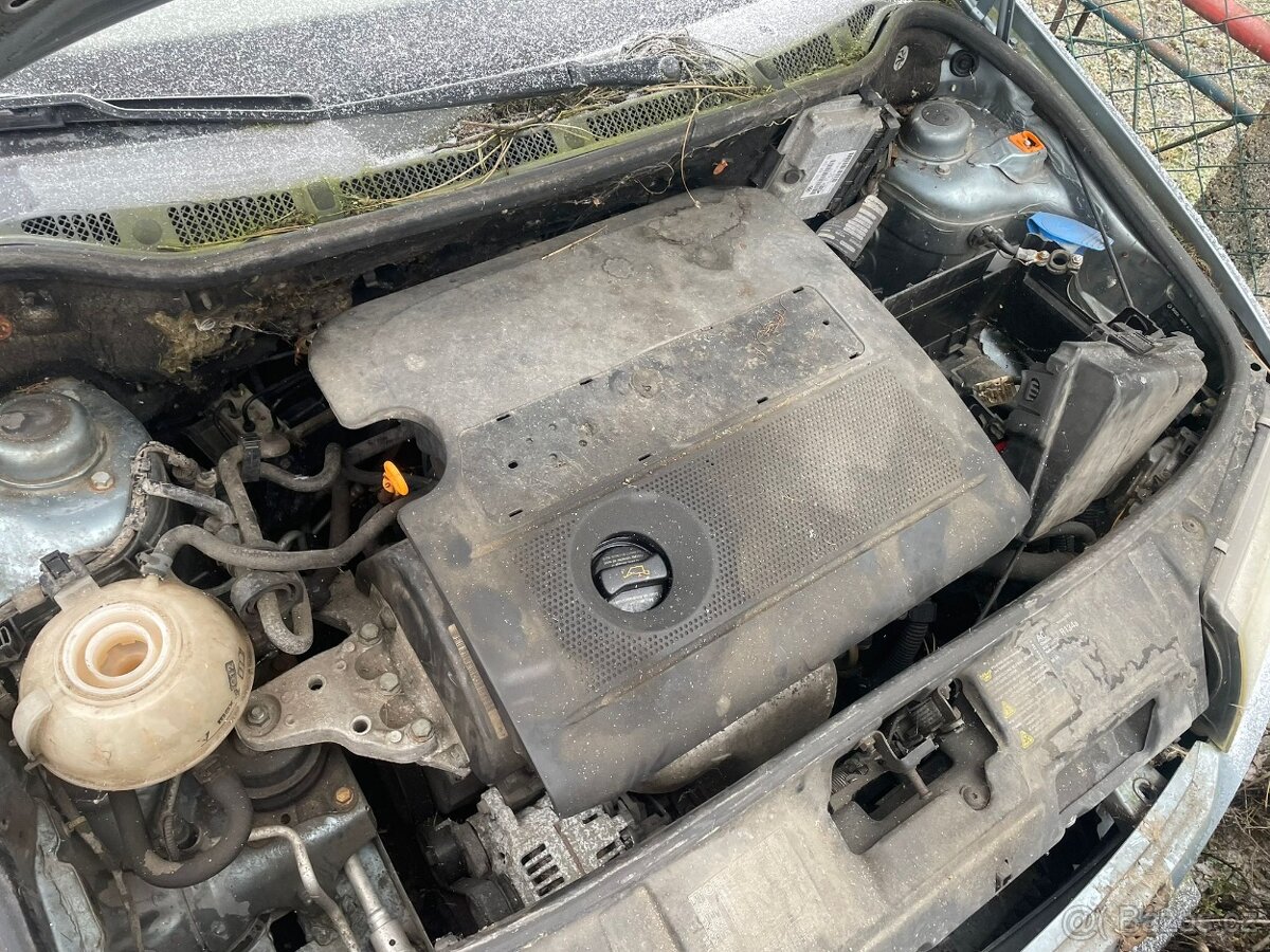 Fabia 1.4 16V 55kw nárazník kapota maska svetla - 3