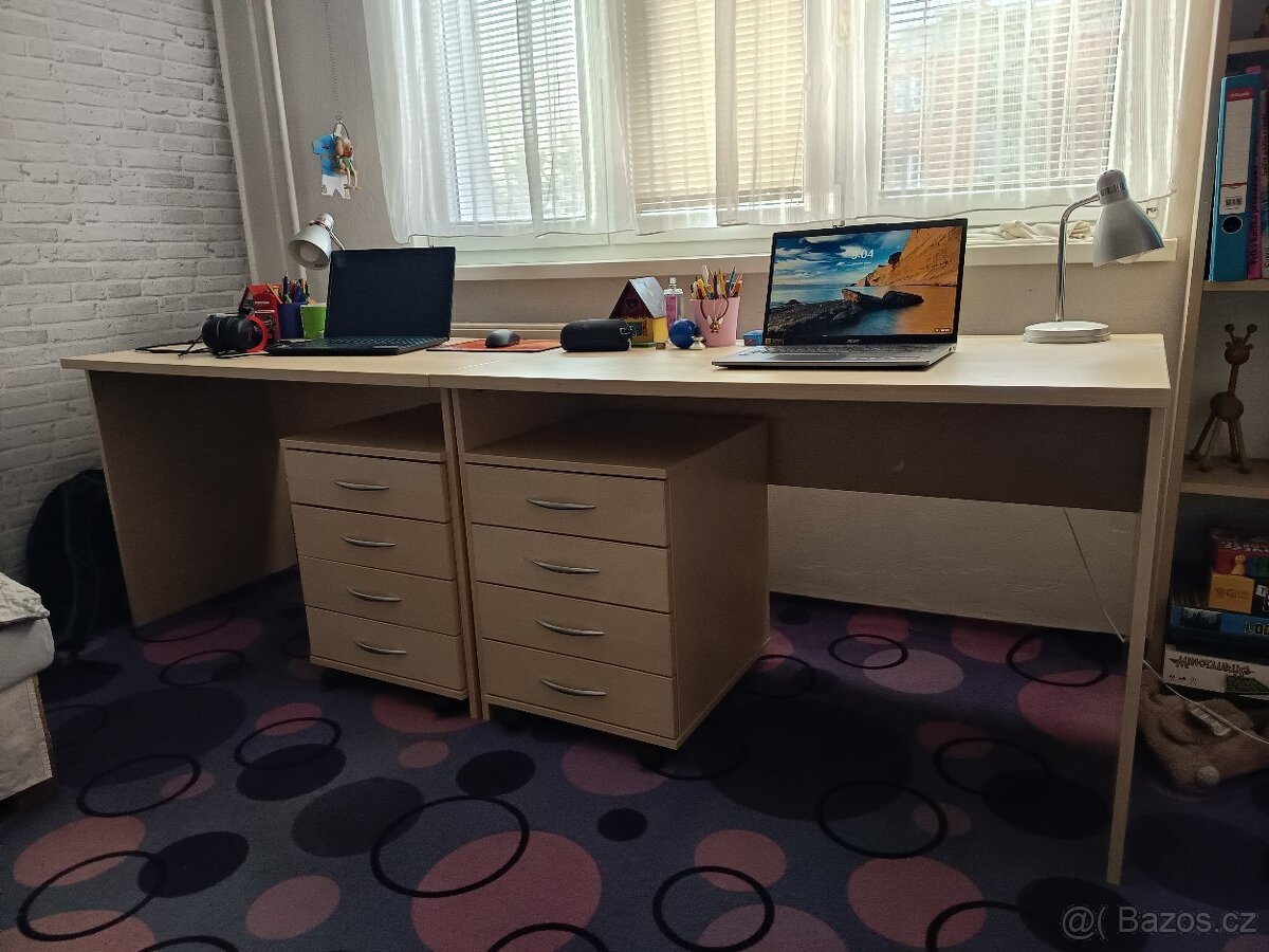 Pracovní stoly - 3