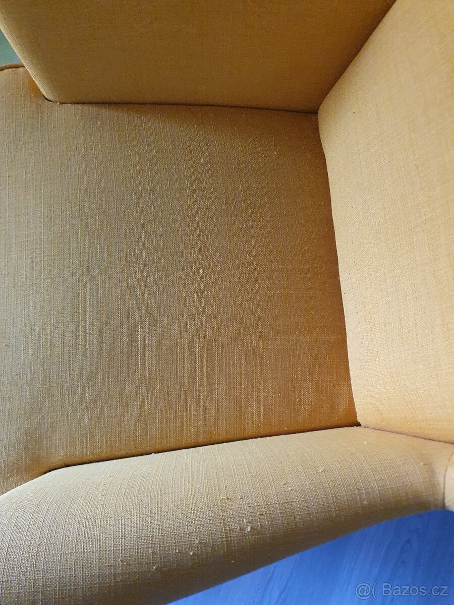 Křeslo a podnožka STRANDMON IKEA - 3