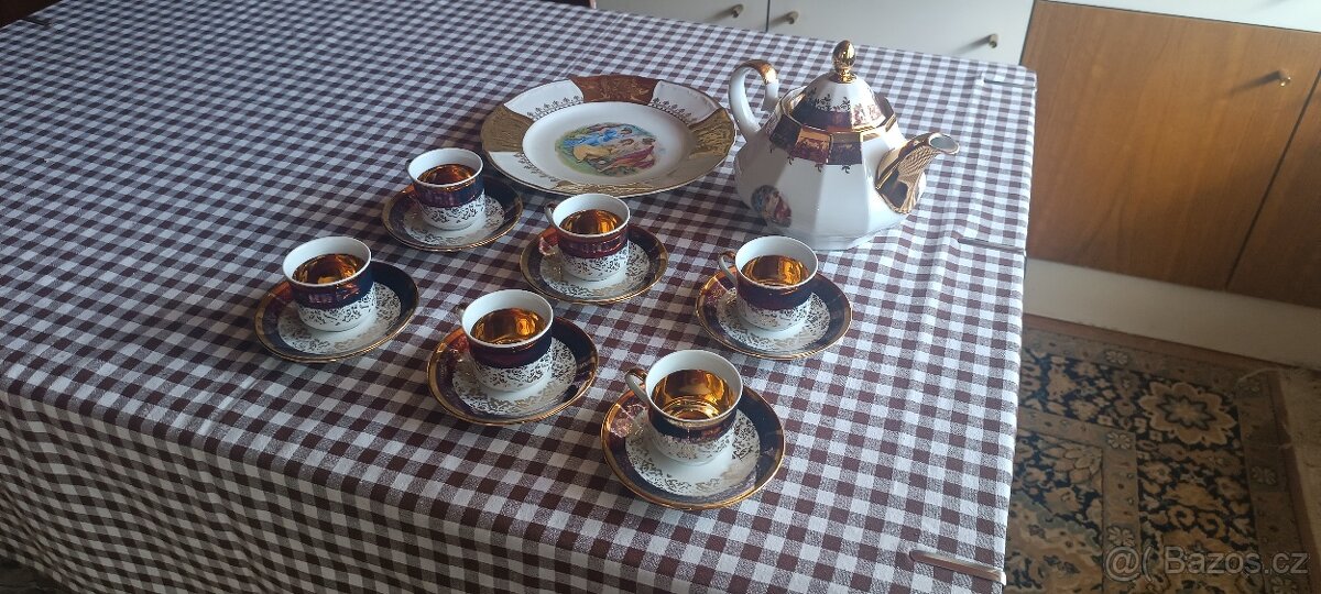 Porcelánová kávová souprava s barokním motivem - 3