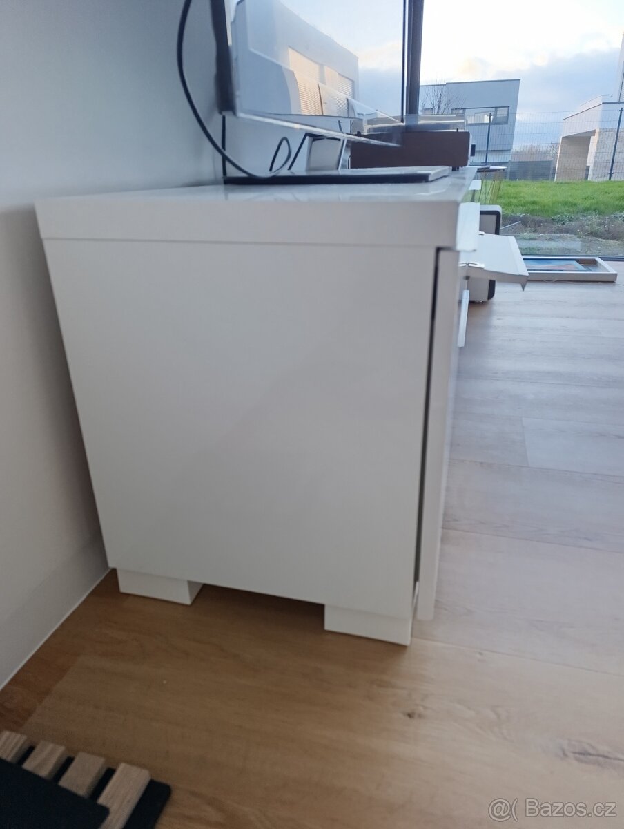 Televizní stolek Besta Burs IKEA - 3