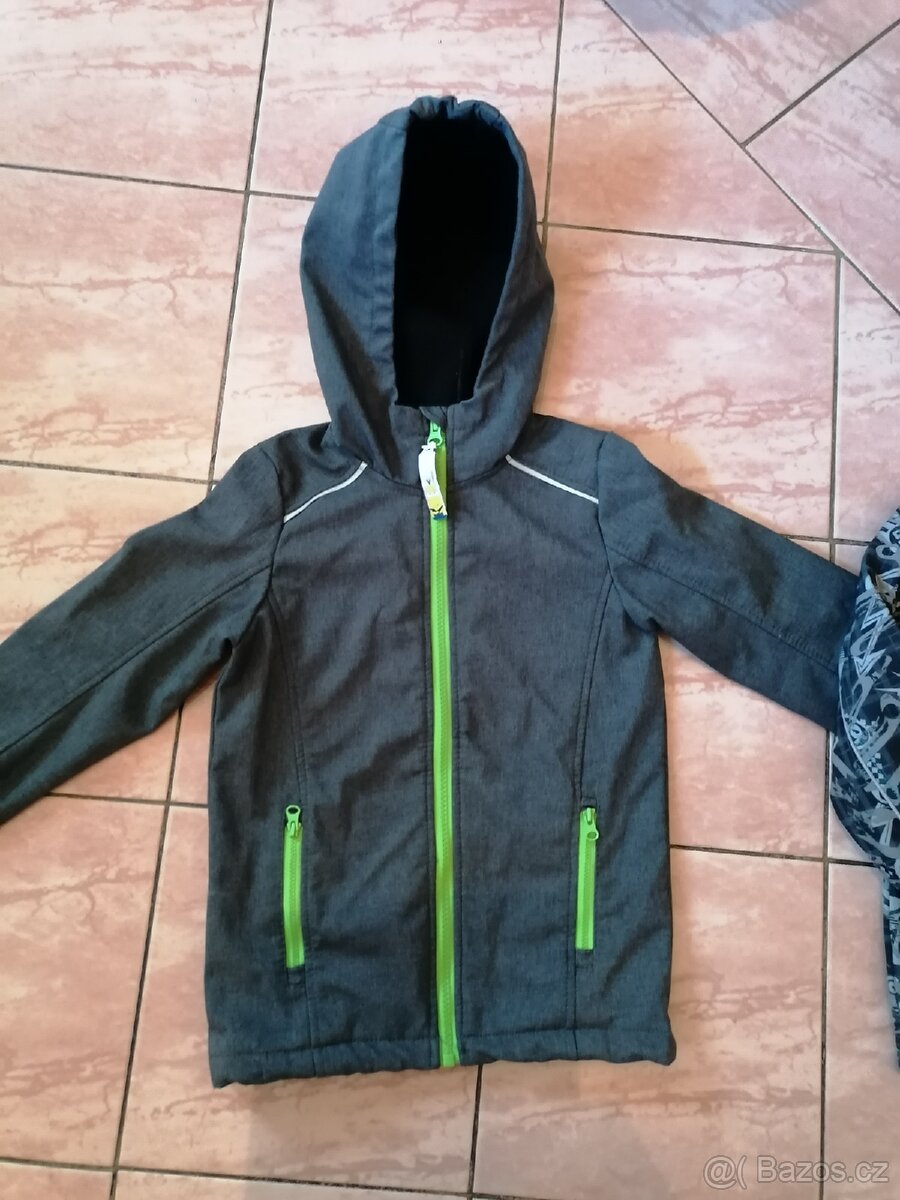 Chlapecké, softshellové bundy v. 110-116 a 122 - 3