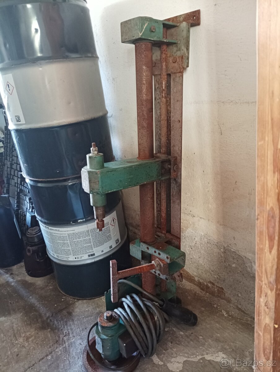 Soustruh na dřevo domácí výroby asi i kovy - 3