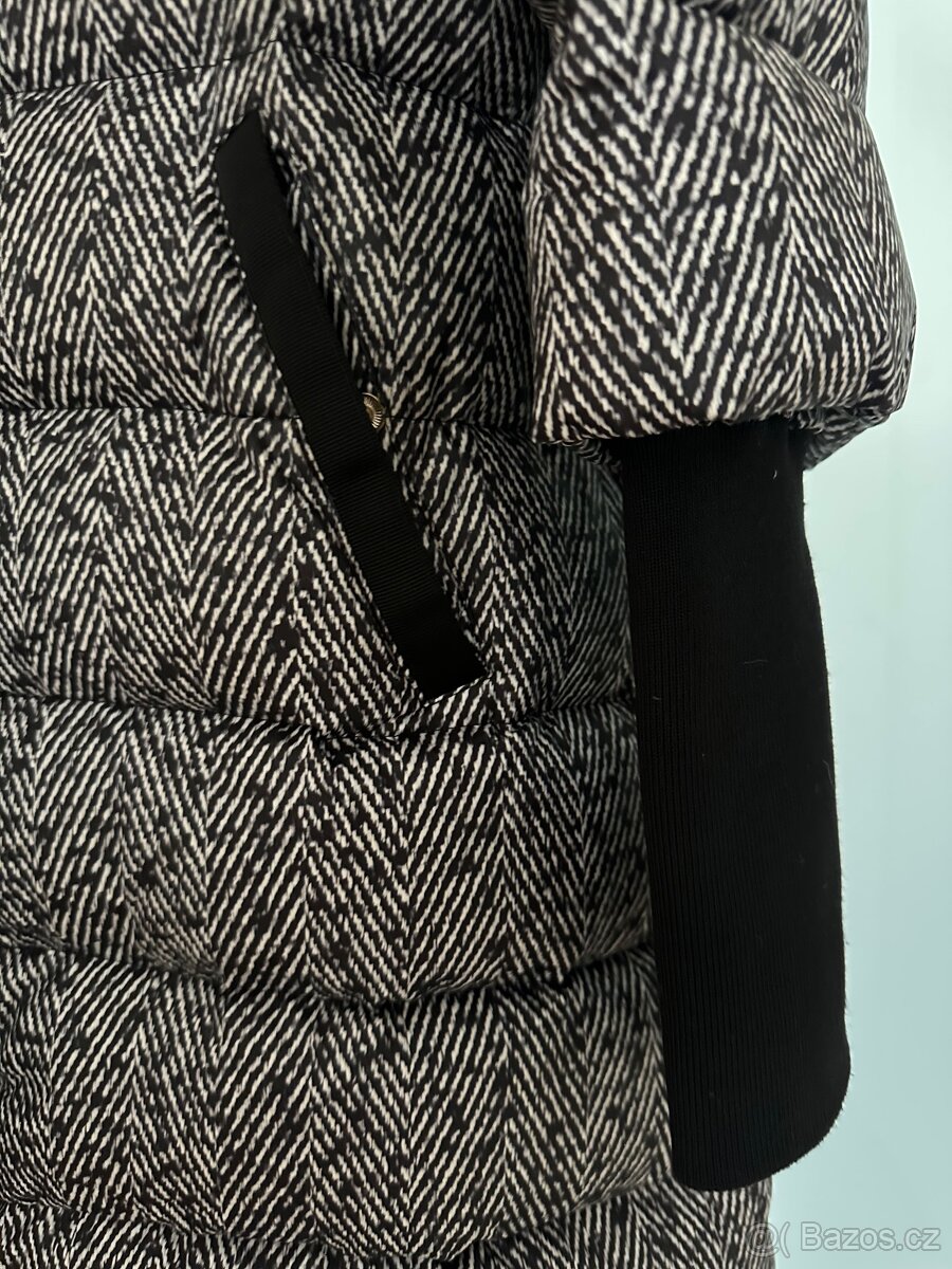 Nabízím k prodeji zimní kabát Patrizia Pepe - 3