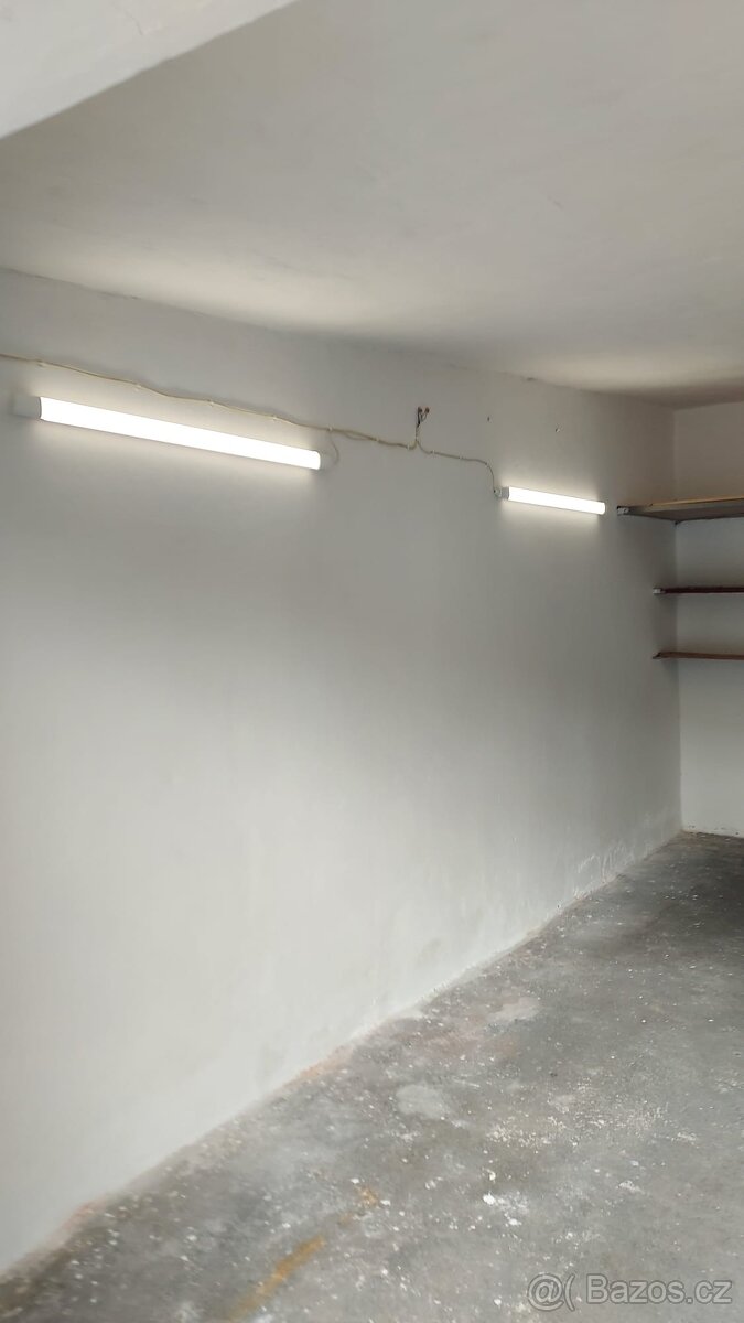 Pronájem Garáže Nejdek - 3