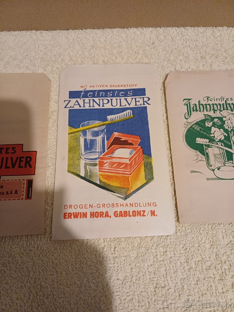 Staré reklamní sáčky. - 3