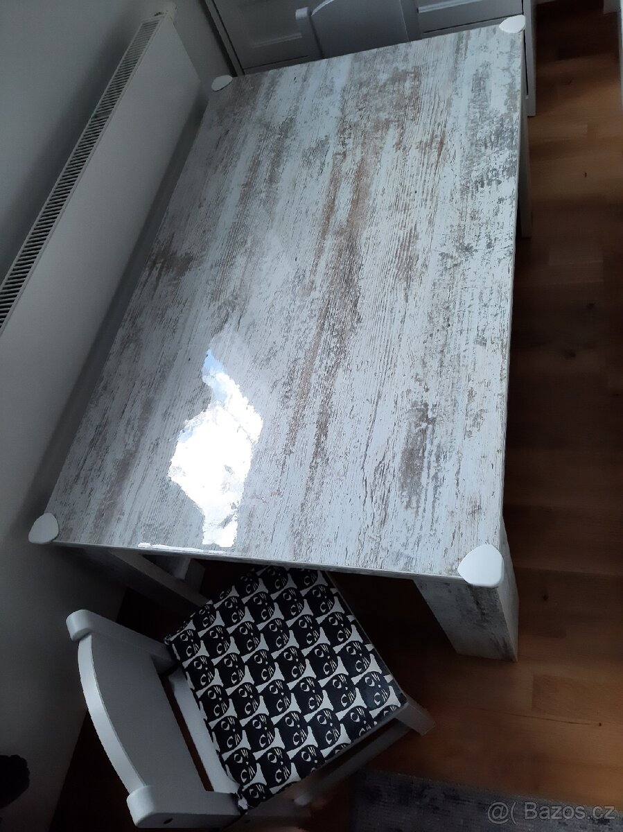 Dětský stolek ASKO + 2 židle Ikea - 3