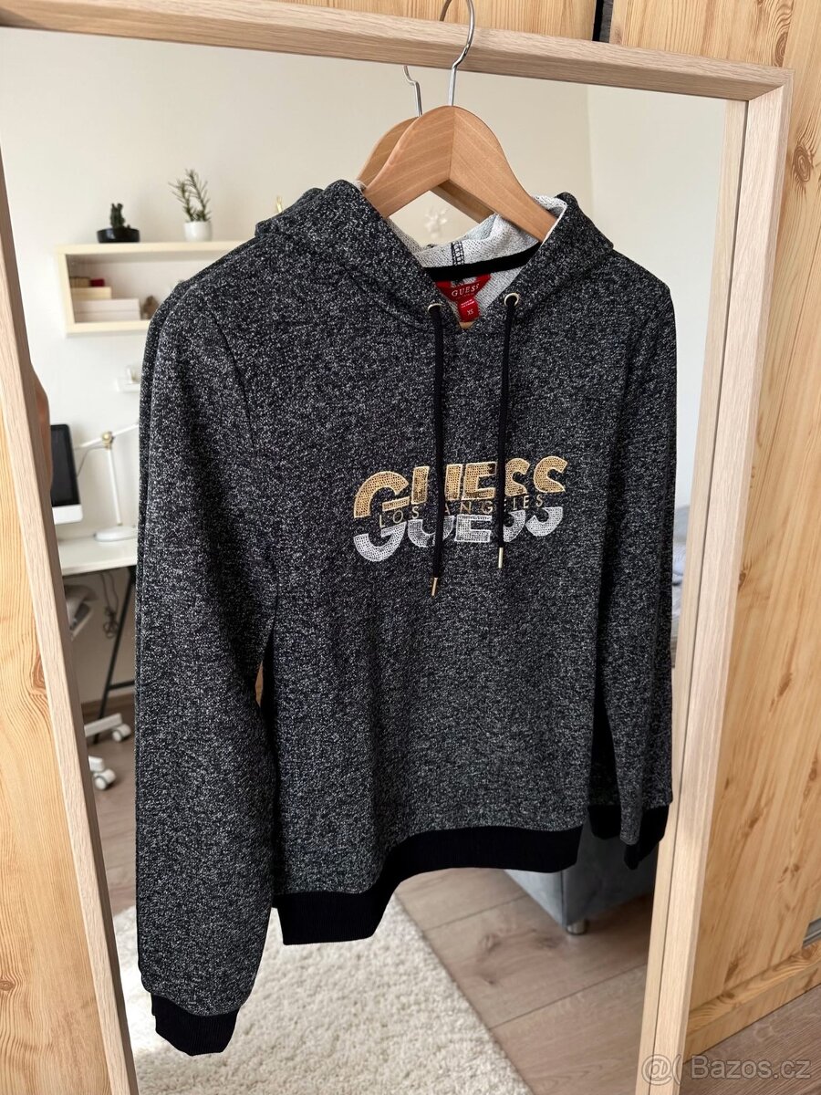 GUESS ŠEDO ČERNÁ MIKINA S KAPUCÍ - 3