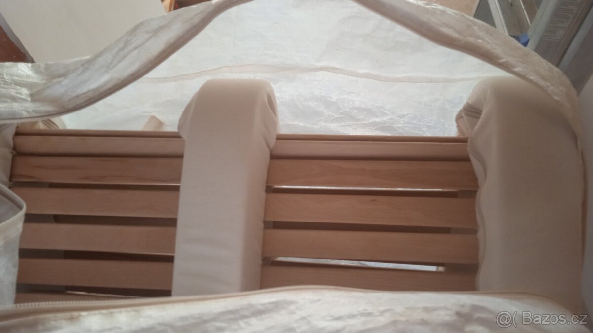 nová kovová postel - 3