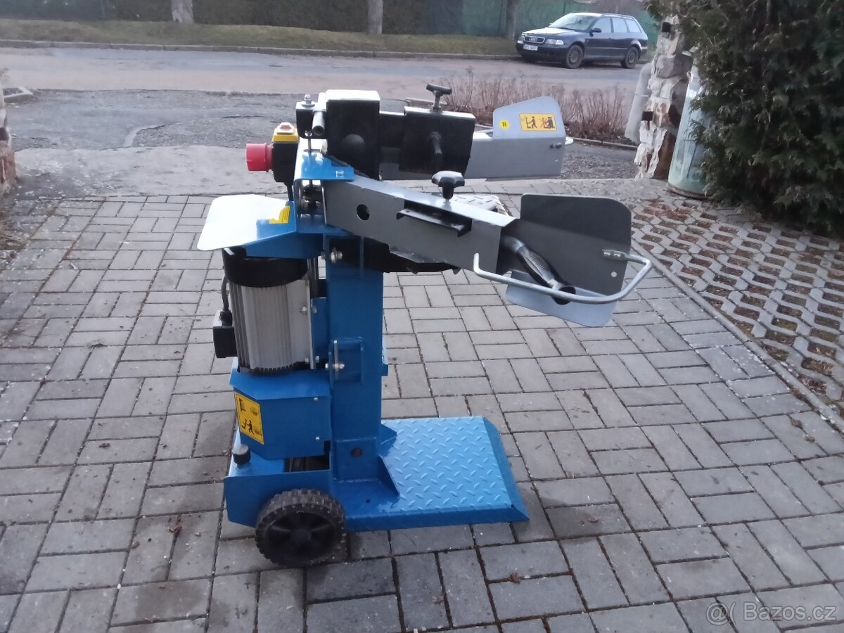 Štípačka na dřevo Scheppach HL 850 - 3