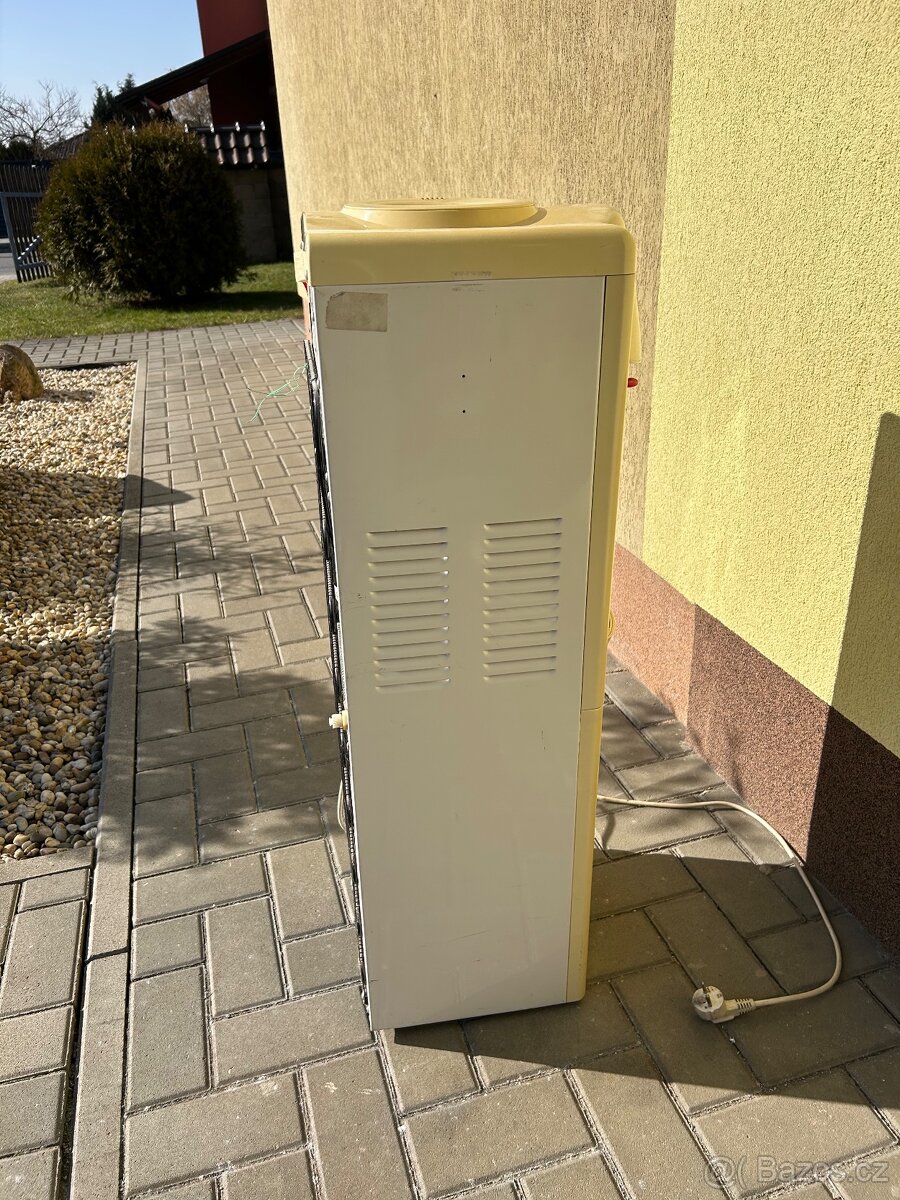 Výdejník vody - 3