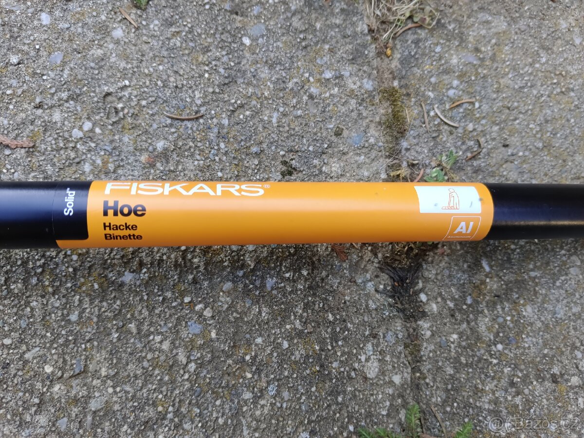 Motyčka Fiskars Solid - 3