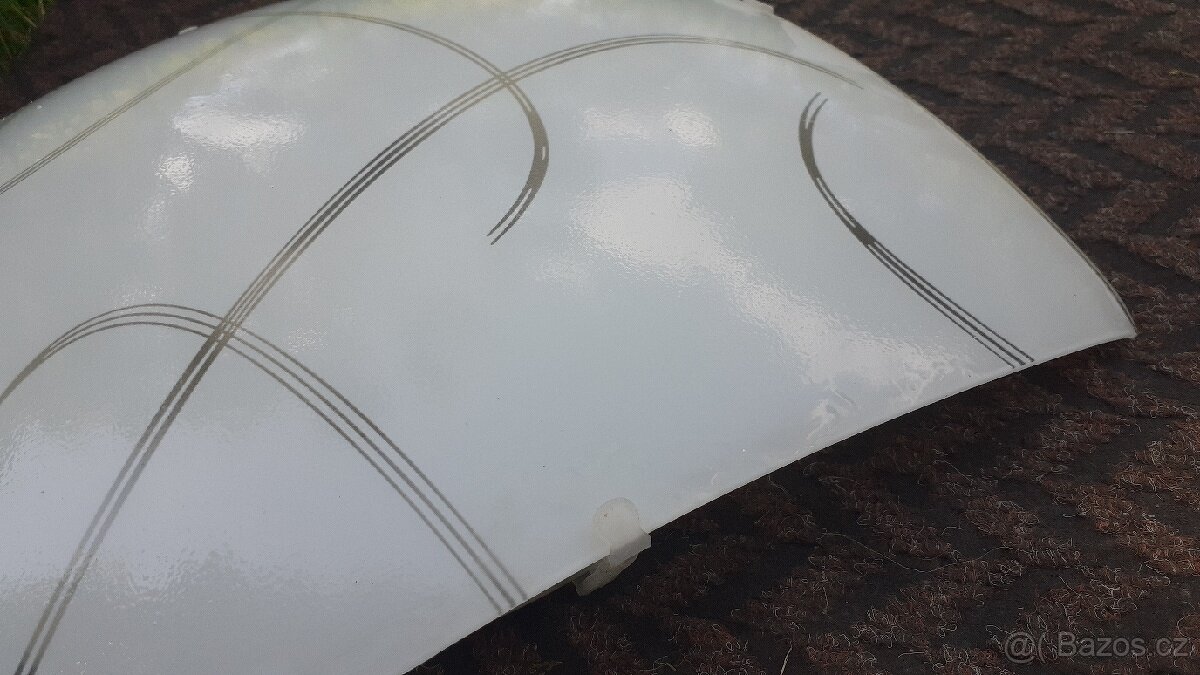 Svítidlo skleněné, se zdrojem patice E 27 - 3