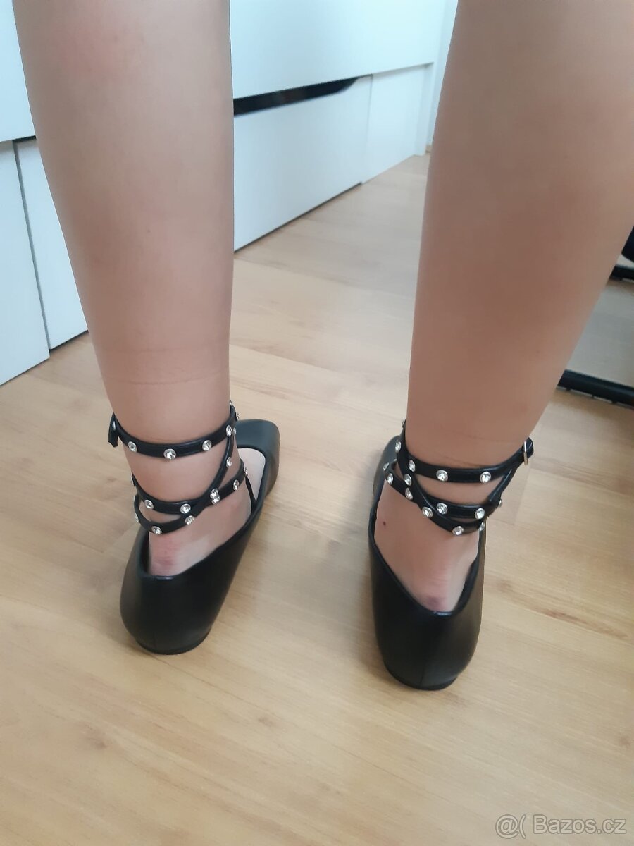 Boty NOVĚ vel 41, zn. BAŤA - 3