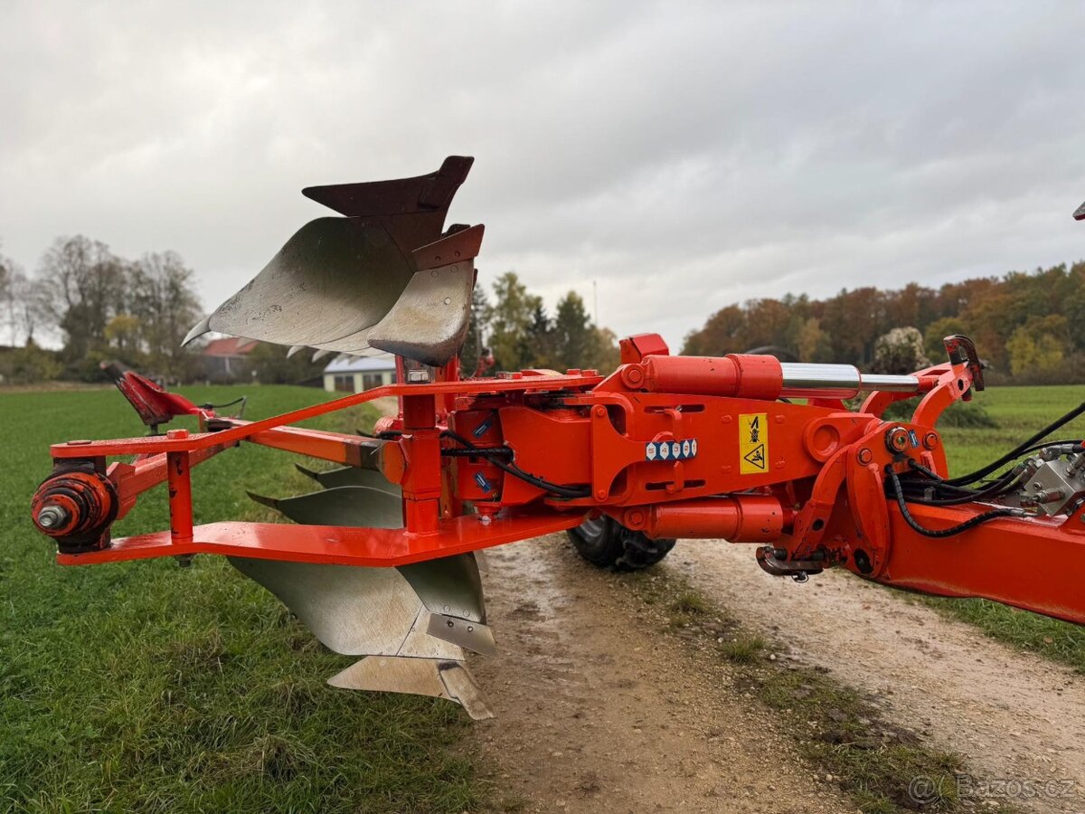 pluh Kuhn Vari Leader hydraulicky jištěný - 3